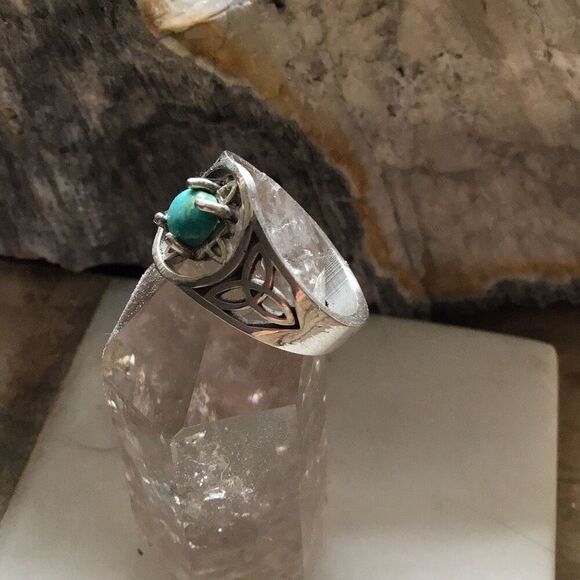 Ring, Turquoise and Sterling Silver Ring, Celtic Design, NEW, size 8.5, Handmade - Picture 5 of 9